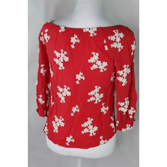 Soft Surroundings XS Red White Embroidered Floral Off Shoulder Blouse Petite - Picture 2 of 5